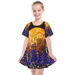 Skyline Frankfurt Abstract Moon Kids  Smock Dress