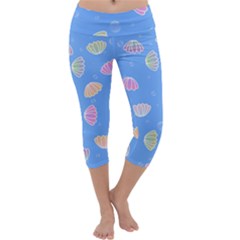 Seashell Clam Pattern Art Design Capri Yoga Leggings by Amaryn4rt