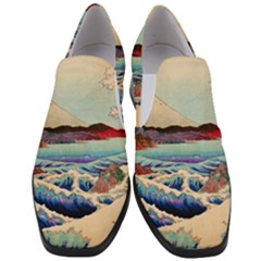 Wave Japanese Mount Fuji Women Slip On Heel Loafers