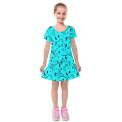 Flower Texture Textile Kids  Short Sleeve Velvet Dress by artworkshop