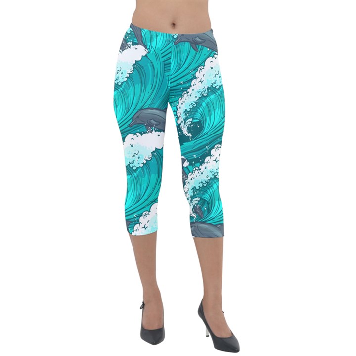 Sea Waves Seamless Pattern Lightweight Velour Capri Leggings 