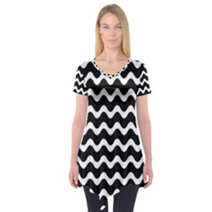 Illustration Black White Wave Pattern Wavy Halftone Short Sleeve Tunic  by Wegoenart