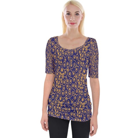 Spiral Wide Neckline Tee by nateshop