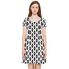 Triangle-black White Inside Out Cap Sleeve Dress by nateshop