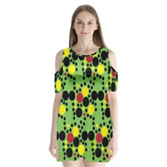 Pattern-polka Green Yelow Black Shoulder Cutout Velvet One Piece