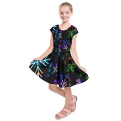 Snowflakes Lights Kids  Short Sleeve Dress