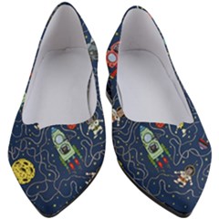 Illustration Cat Space Astronaut Rocket Maze Women s Block Heels  by Ravend