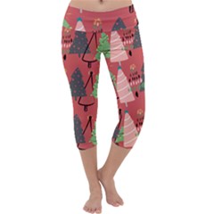 Christmas Tree Icon Capri Yoga Leggings by danenraven