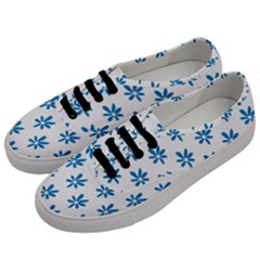 Little Blue Daisies  Men s Classic Low Top Sneakers by ConteMonfrey