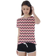 Geometric Pink Waves  Short Sleeve Foldover Tee by ConteMonfrey