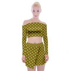 All The Green Apples  Off Shoulder Top With Mini Skirt Set by ConteMonfrey