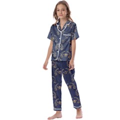 Blue Golden Bee Kids  Satin Short Sleeve Pajamas Set by ConteMonfrey