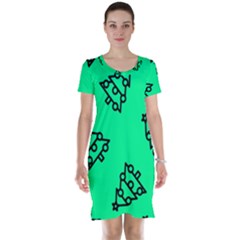 Tree With Ornaments Green Short Sleeve Nightdress by TetiBright