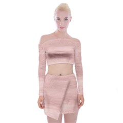 Pink Wood Off Shoulder Top With Mini Skirt Set by ConteMonfreyShop