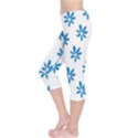 Little Blue Daisies  Capri Leggings  View3