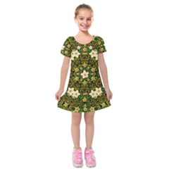 Flower Power And Big Porcelainflowers In Blooming Style Kids  Short Sleeve Velvet Dress