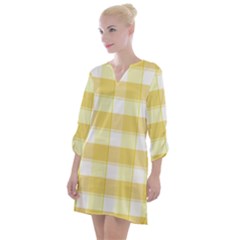 Cute Plaids White Yellow Open Neck Shift Dress by ConteMonfrey