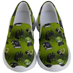 Ocultism Wicca Real Witch Halloween  Kids Lightweight Slip Ons by ConteMonfrey