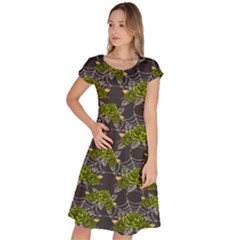 Halloween - Green Roses On Spider Web  Classic Short Sleeve Dress by ConteMonfrey