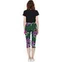 Floral Pattern Non Seamless Flower Inside Out Lightweight Velour Capri Leggings  View4