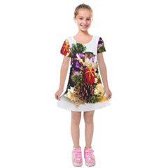 Christmas Decorations Kids  Short Sleeve Velvet Dress by artworkshop