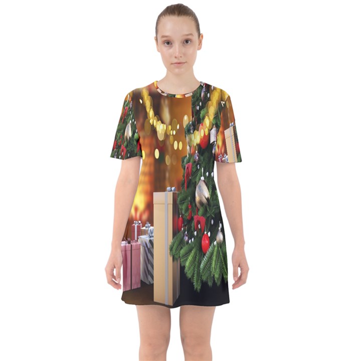 Christmas Tree And Presents Sixties Short Sleeve Mini Dress