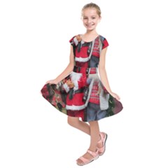 Santa On Christmas 1 Kids  Short Sleeve Dress by artworkshop