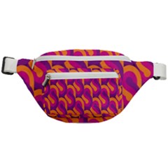 Retro-pattern Fanny Pack by nateshop