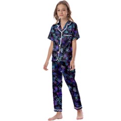 Christmasstars-002 Kids  Satin Short Sleeve Pajamas Set by nateshop