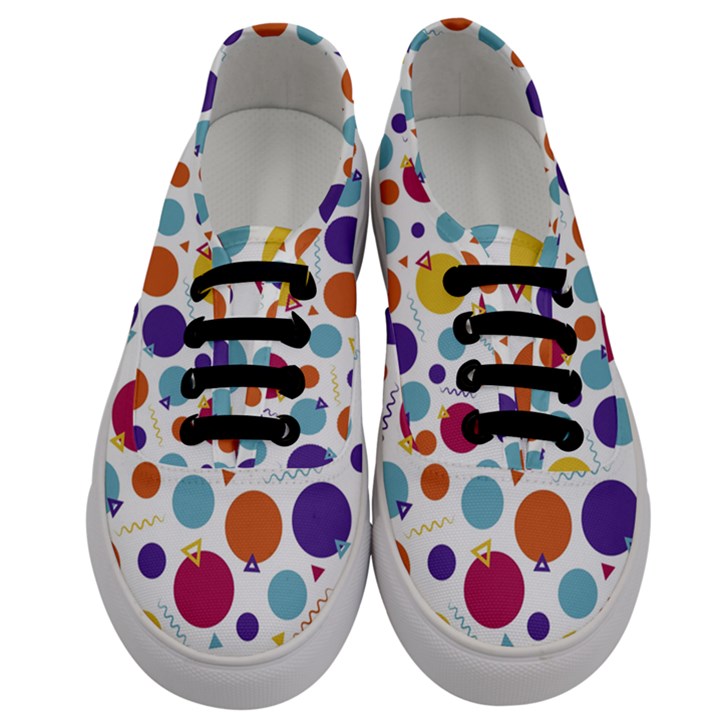 Background Polka Dot Men s Classic Low Top Sneakers