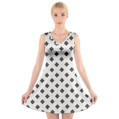 Spades Black And White V-neck Sleeveless Dress by ConteMonfrey