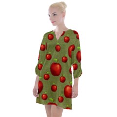 Apples Open Neck Shift Dress by nateshop