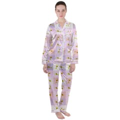 Giraffe Pattern Art Background Satin Long Sleeve Pajamas Set by Ravend