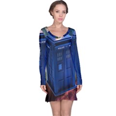 The Police Box Tardis Time Travel Device Used Doctor Who Long Sleeve Nightdress