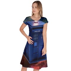 The Police Box Tardis Time Travel Device Used Doctor Who Classic Short Sleeve Dress