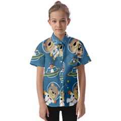 Seamless-pattern-funny-astronaut-outer-space-transportation Kids  Short Sleeve Shirt