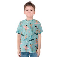 Beach-surfing-surfers-with-surfboards-surfer-rides-wave-summer-outdoors-surfboards-seamless-pattern- Kids  Cotton Tee