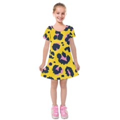 Leopard-print-seamless-pattern Kids  Short Sleeve Velvet Dress