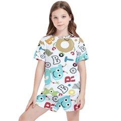 Seamless Pattern Vector With Funny Robot Cartoon Kids  Tee And Sports Shorts Set by Wegoenart