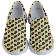 Guarana Fruit Small Kids Lightweight Slip Ons by ConteMonfrey