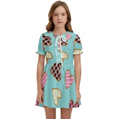 Seamless-pattern-with-heart-shaped-cookies-with-sugar-icing Kids  Sweet Collar Dress by Wegoenart