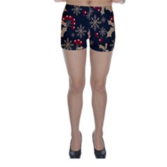 Christmas Pattern With Snowflakes-berries Skinny Shorts by Wegoenart