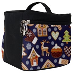 Winter-seamless-patterns-with-gingerbread-cookies-holiday-background Make Up Travel Bag (big) by Wegoenart