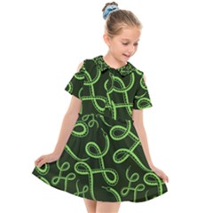 Snakes Seamless Pattern Kids  Short Sleeve Shirt Dress by Wegoenart