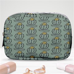 Cactus Green Make Up Pouch (small) by ConteMonfrey