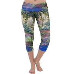 Abstract Forest Green Jungle Psychedelic Art Nature Capri Yoga Leggings by Wegoenart