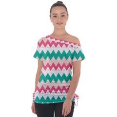 Zigzag Pattern Off Shoulder Tie-up Tee