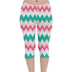 Zigzag Pattern Velvet Capri Leggings 