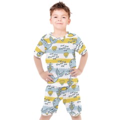 Cartoon Whale Seamless Background Kids  Tee And Shorts Set by Jancukart