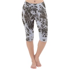 Botanical Motif Drawing Design Lightweight Velour Cropped Yoga Leggings